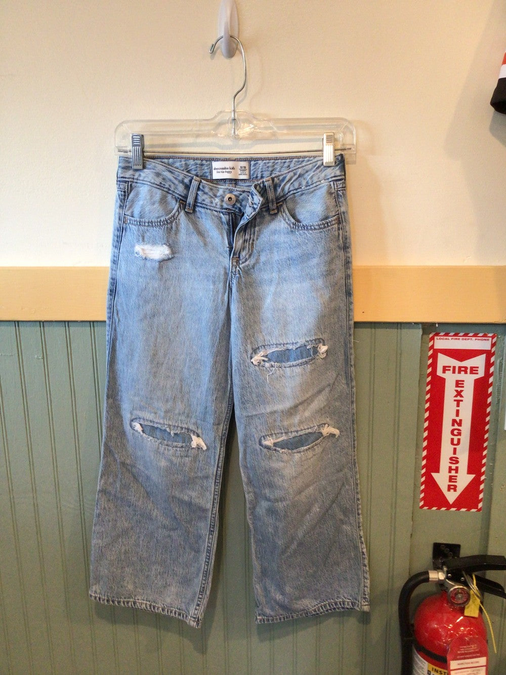Abercrombie kids/low rise baggy/ size 9/10|296