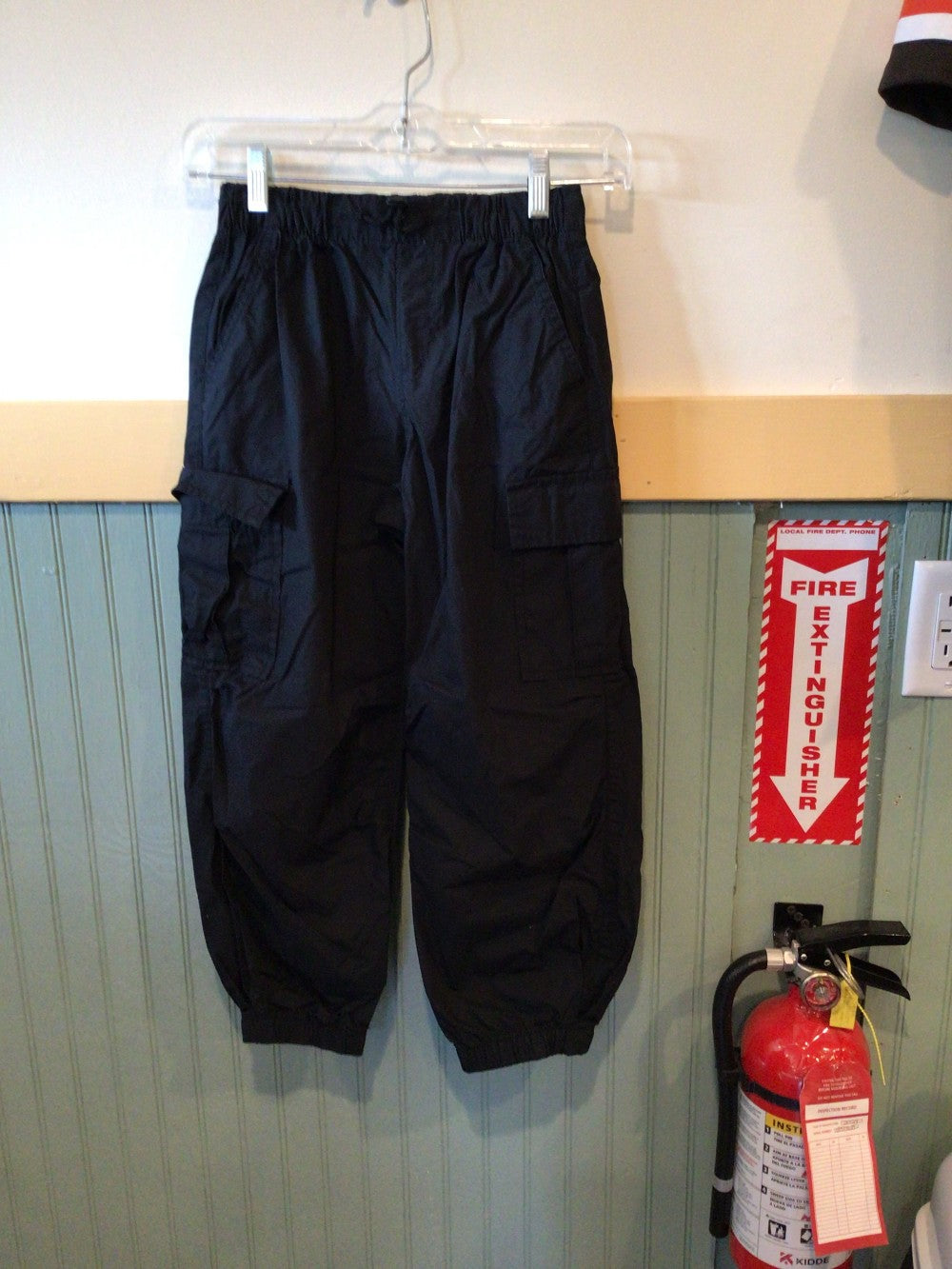 Wind pants black/Gap kids/size 8|282